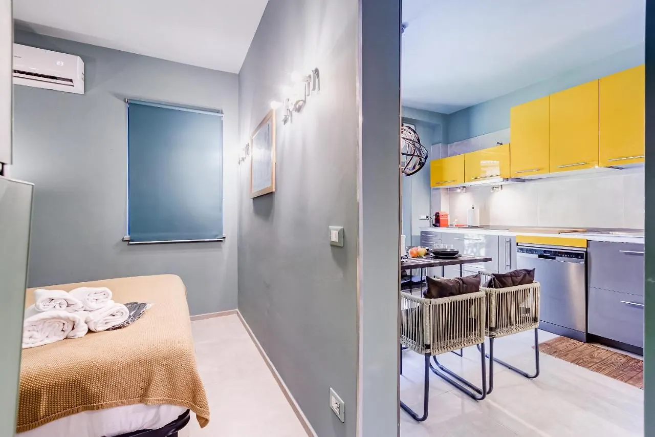 Vivilo Collection - Pigneto Apartments - Patio - Terrace - Parking Rome