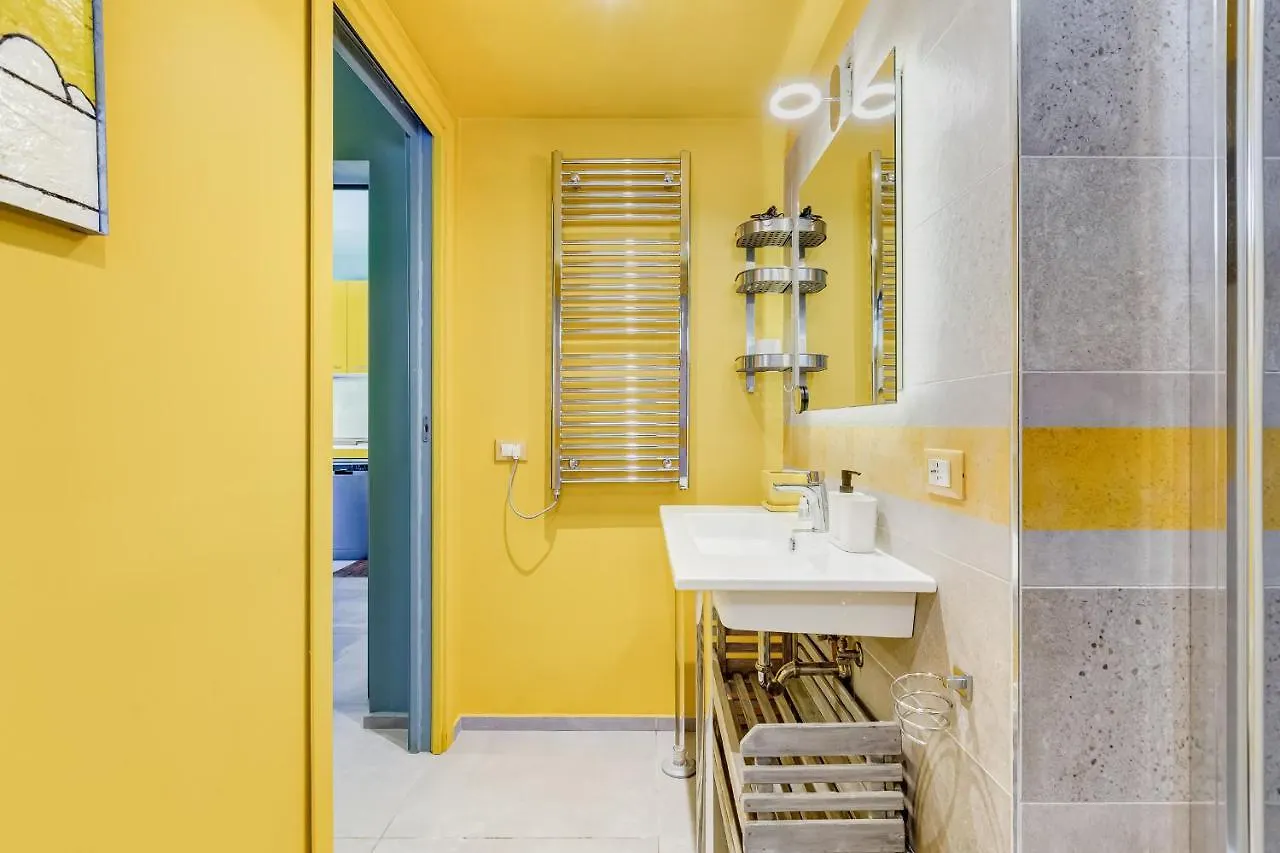 Vivilo Collection - Pigneto Apartments - Patio - Terrace - Parking Rome