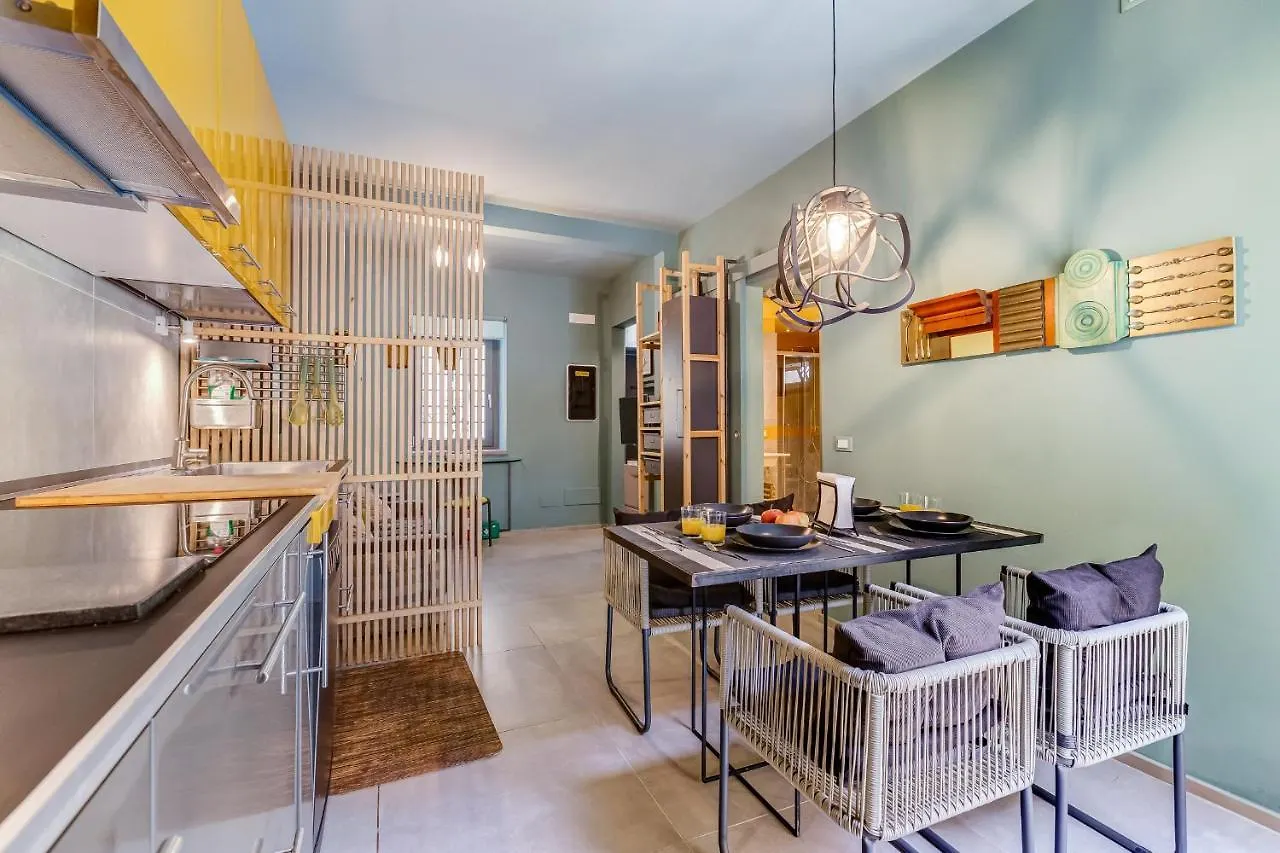Vivilo Collection - Pigneto Apartments - Patio - Terrace - Parking Rome