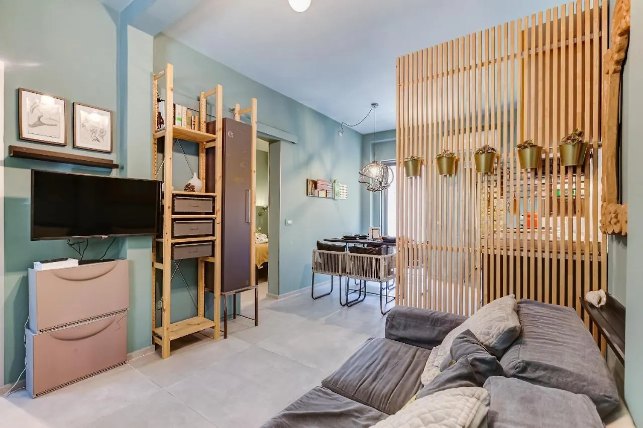 Vivilo Collection - Pigneto Apartments - Patio - Terrace - Parking Rome