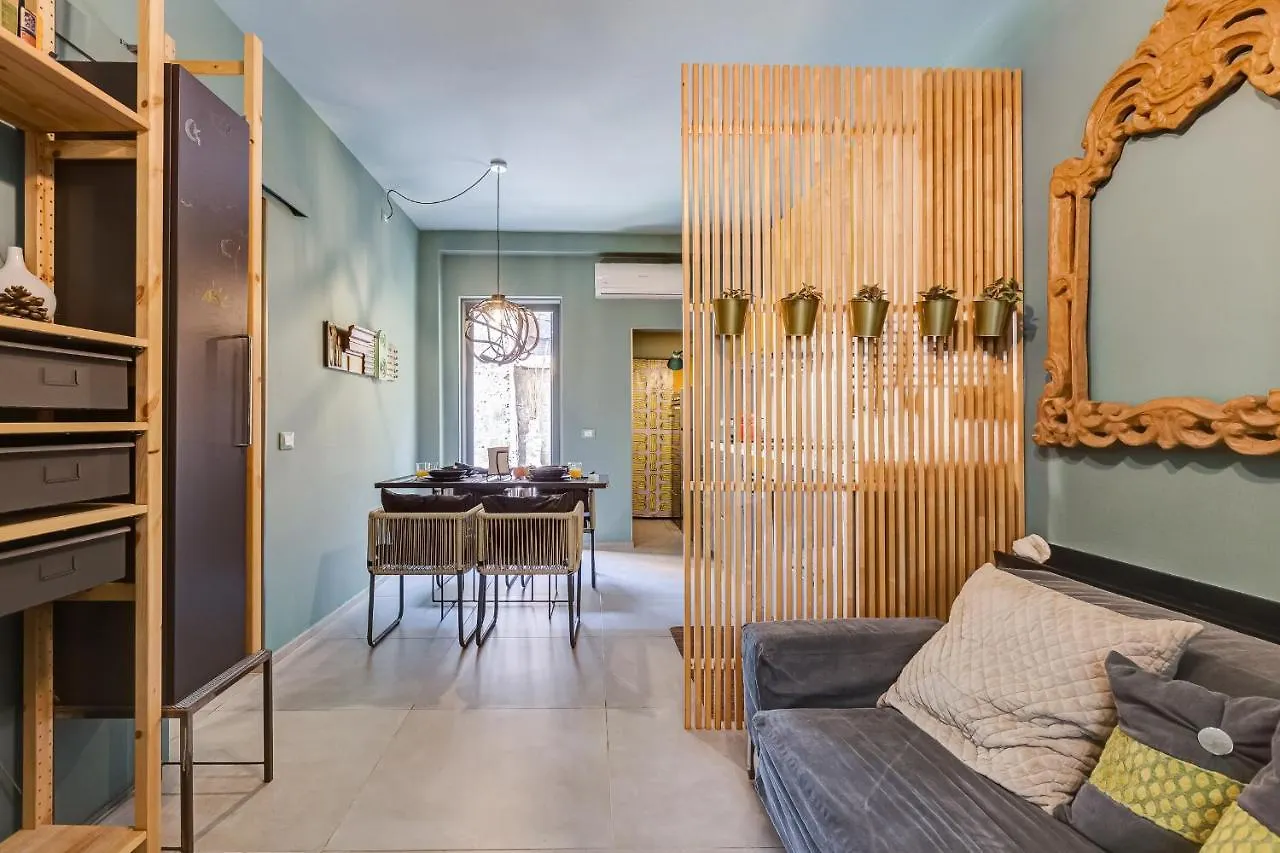 Vivilo Collection - Pigneto Apartments - Patio - Terrace - Parking Rome
