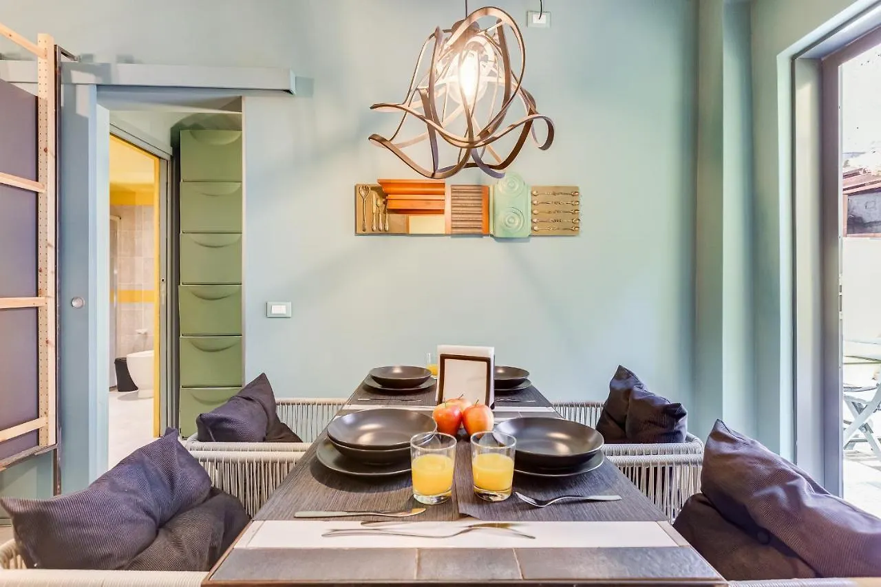 Vivilo Collection - Pigneto Apartments - Patio - Terrace - Parking Rome