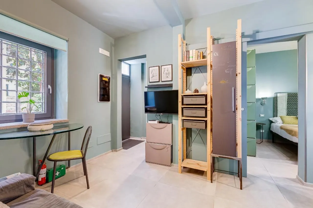 Vivilo Collection - Pigneto Apartments - Patio - Terrace - Parking Rome