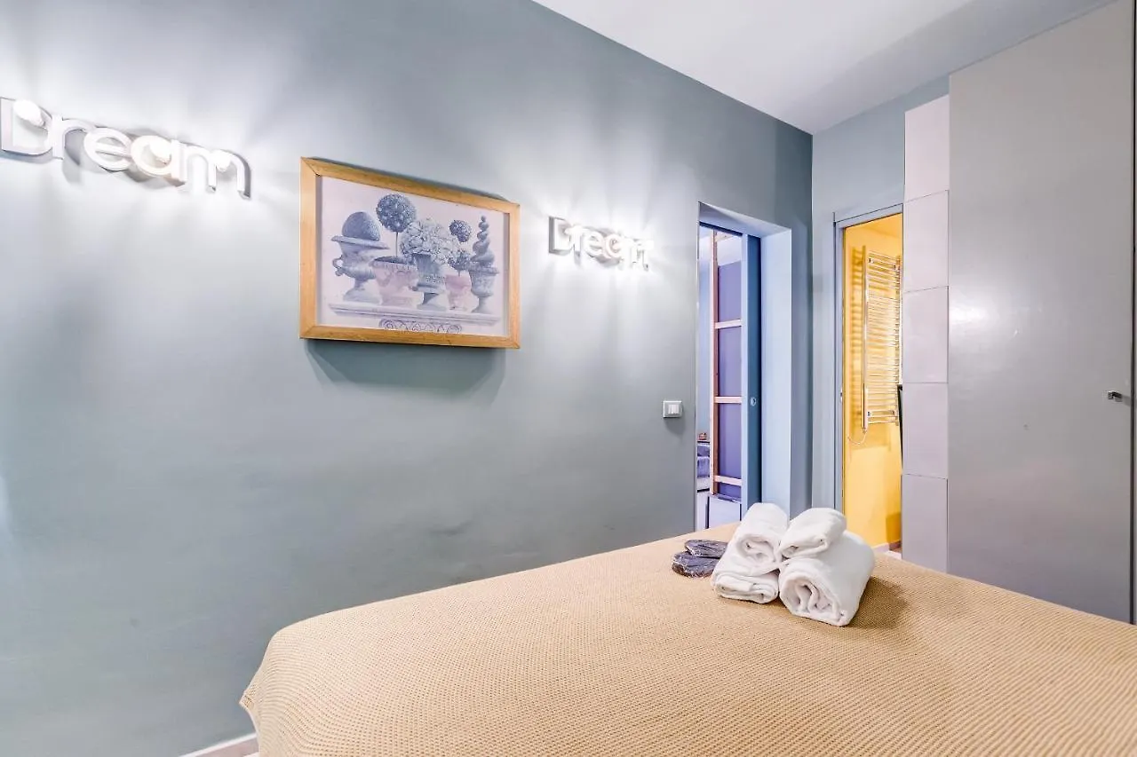 Vivilo Collection - Pigneto Apartments - Patio - Terrace - Parking Rome