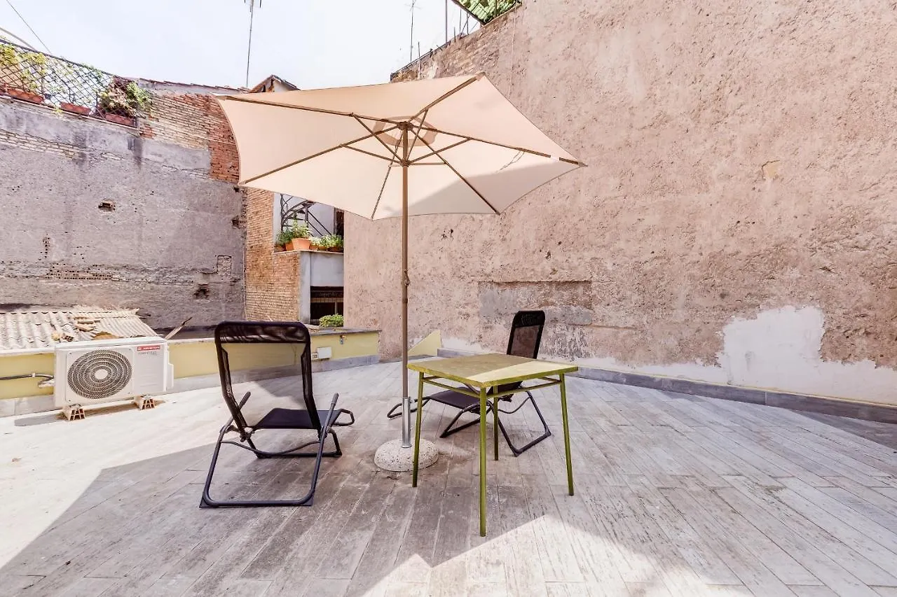 Vivilo Collection - Pigneto Apartments - Patio - Terrace - Parking Rome Italy