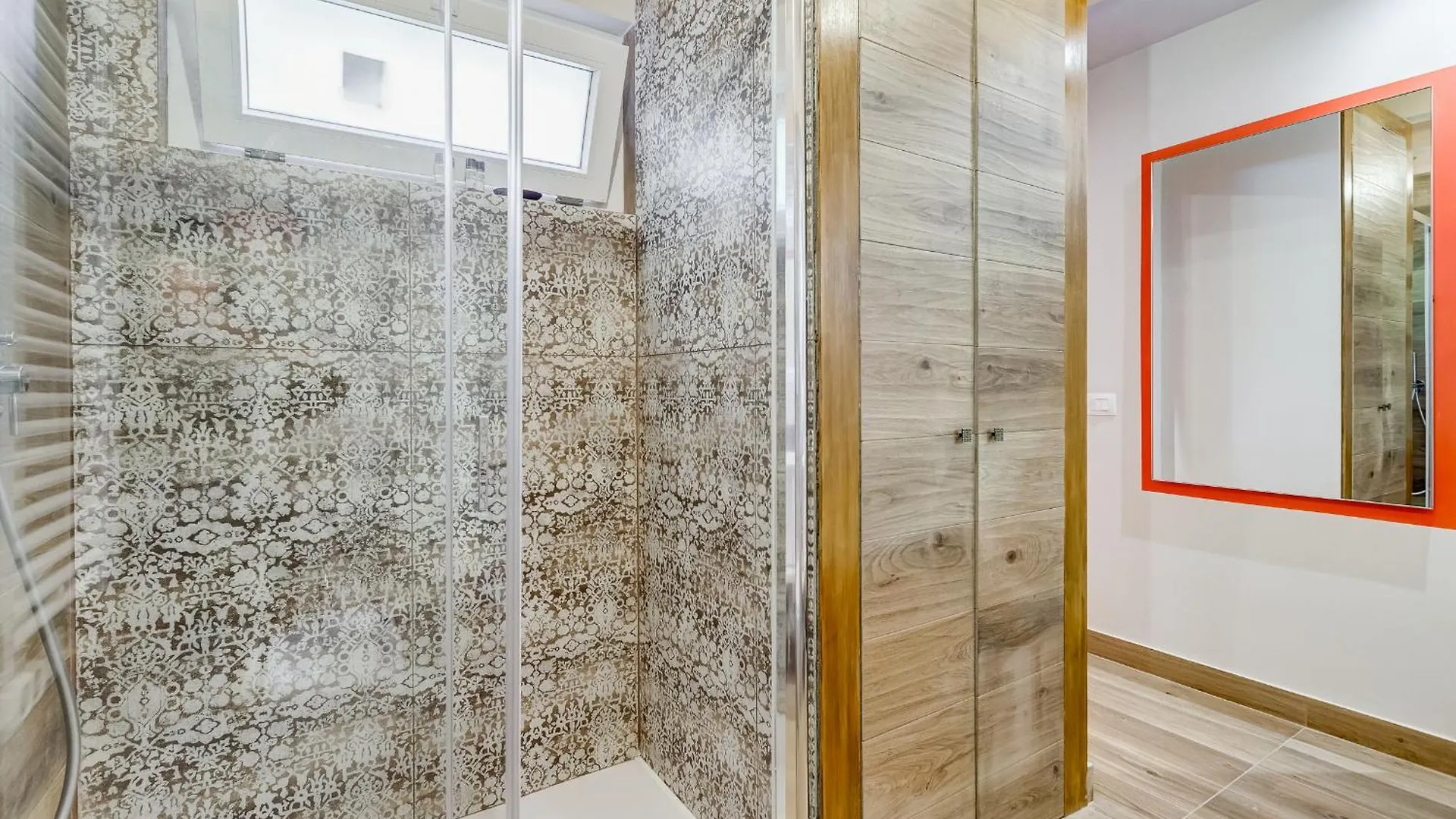 Vivilo Collection - Pigneto Apartments - Patio - Terrace - Parking Rome