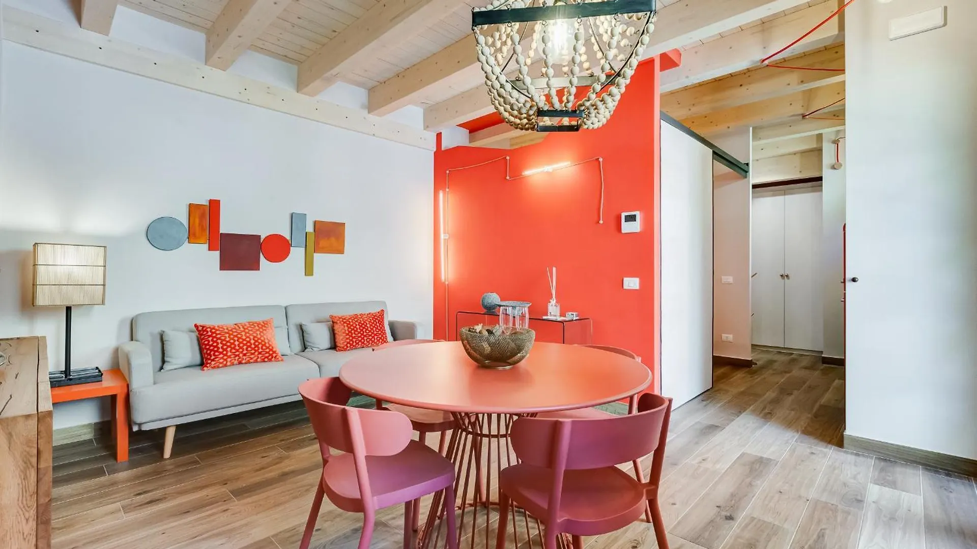 Vivilo Collection - Pigneto Apartments - Patio - Terrace - Parking Rome 0*,  Italy