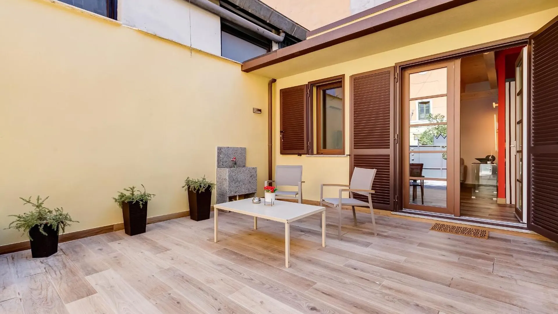 Vivilo Collection - Pigneto Apartments - Patio - Terrace - Parking Rome