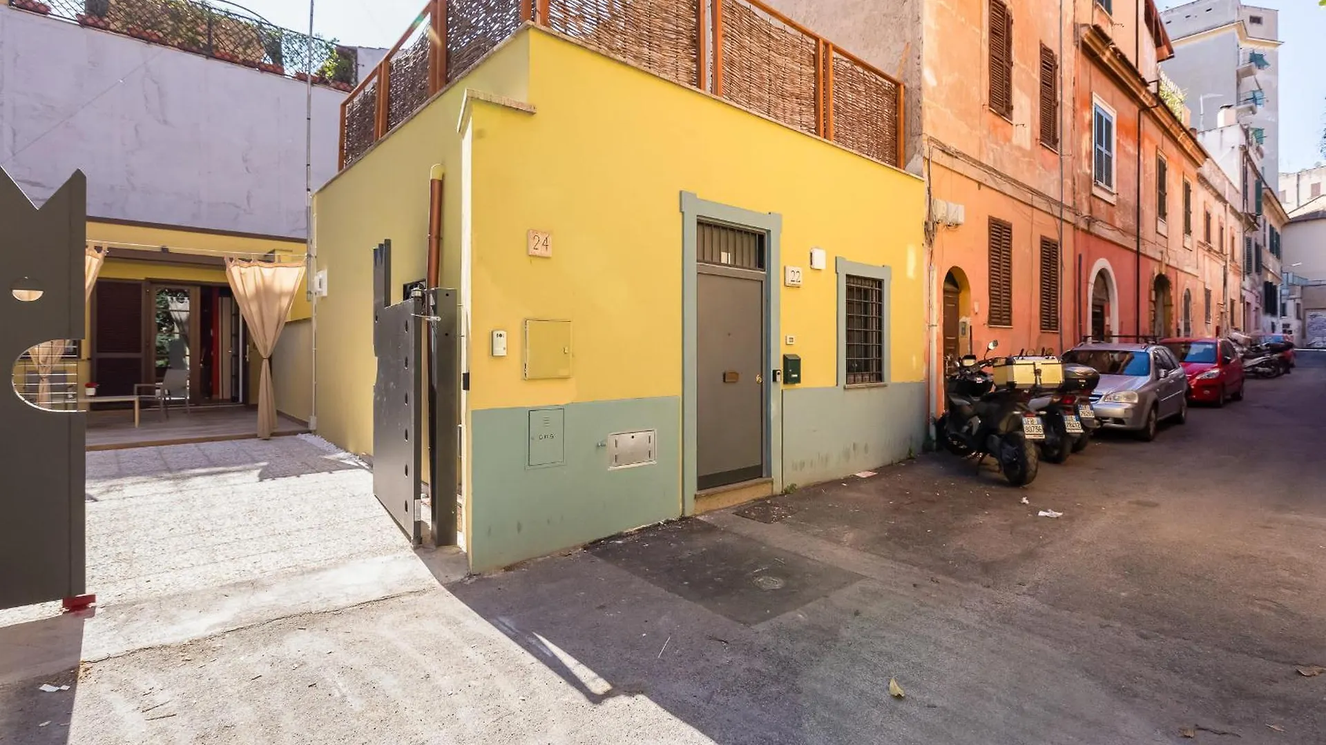 Vivilo Collection - Pigneto Apartments - Patio - Terrace - Parking Rome 0*,
