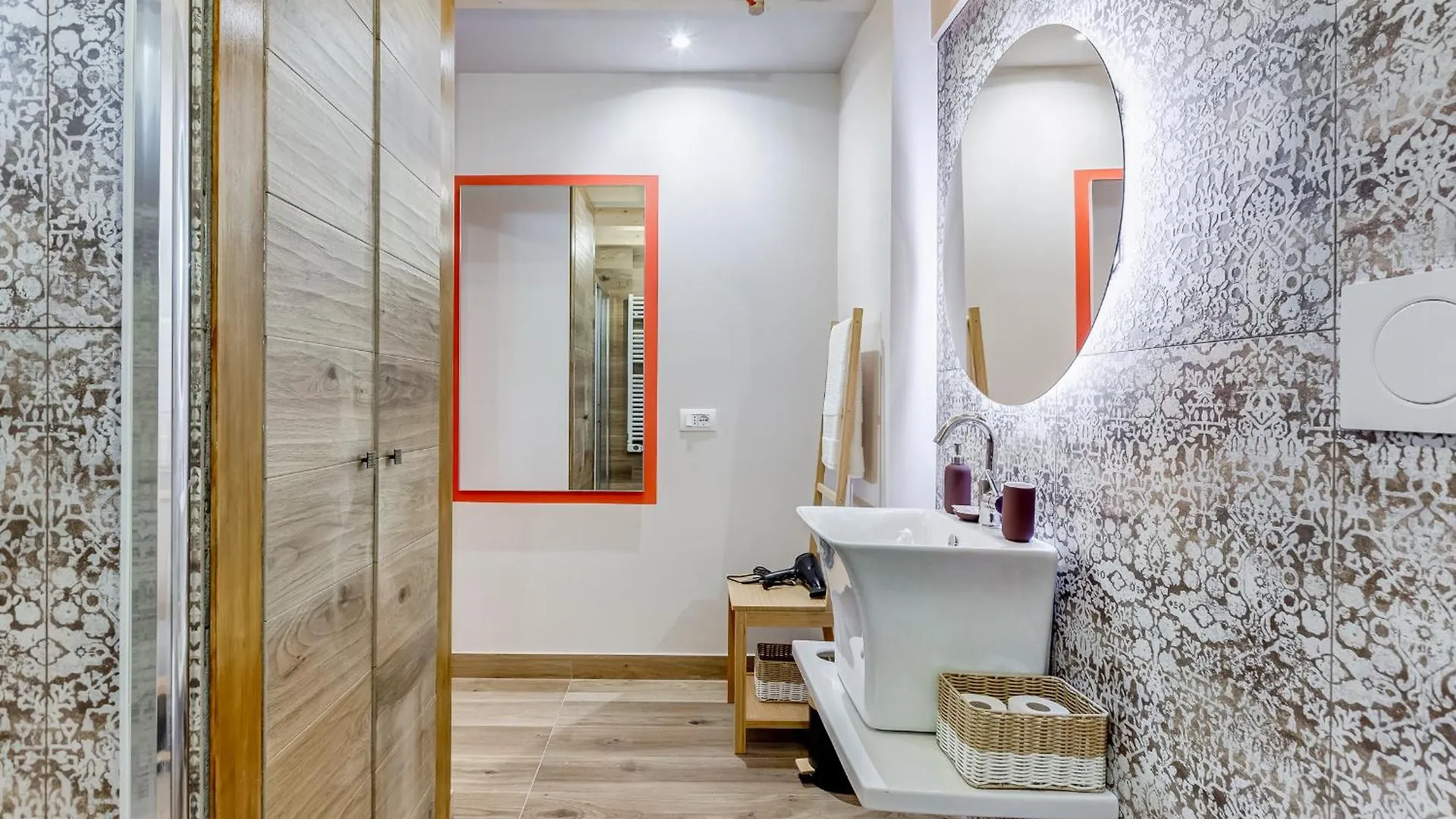 Vivilo Collection - Pigneto Apartments - Patio - Terrace - Parking Rome Italy